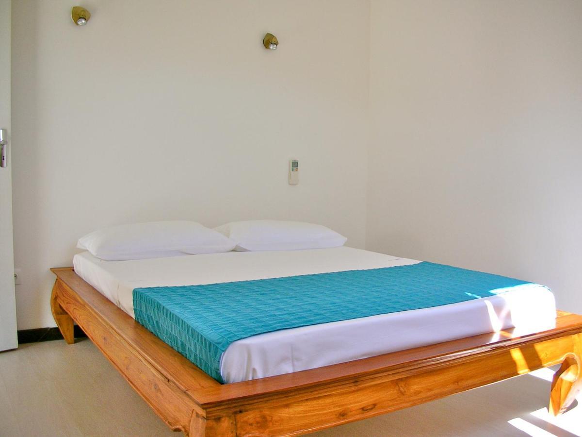 Hotel Cap Sud Сен-Пиер Екстериор снимка
